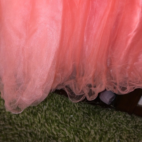 Coral prom dress xl only worn once - Picture 6 of 7